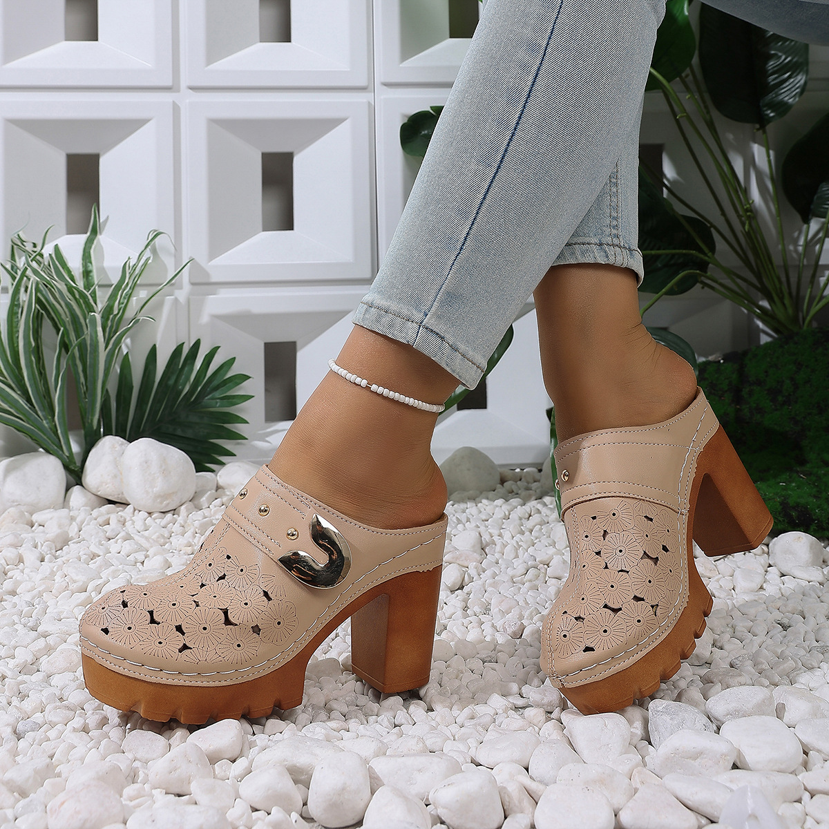 Round Toe Block Heels Sandals
