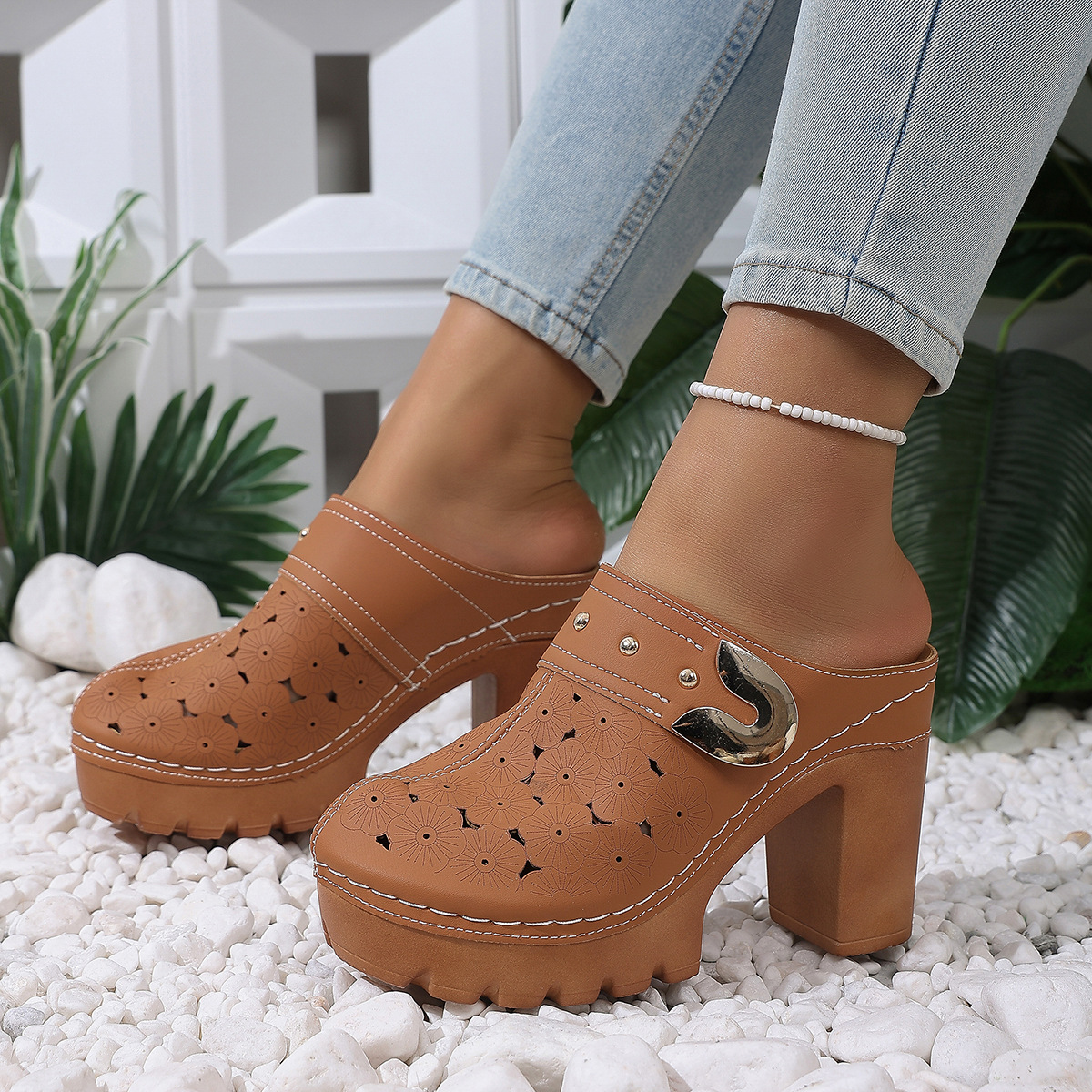 Round Toe Block Heels Sandals