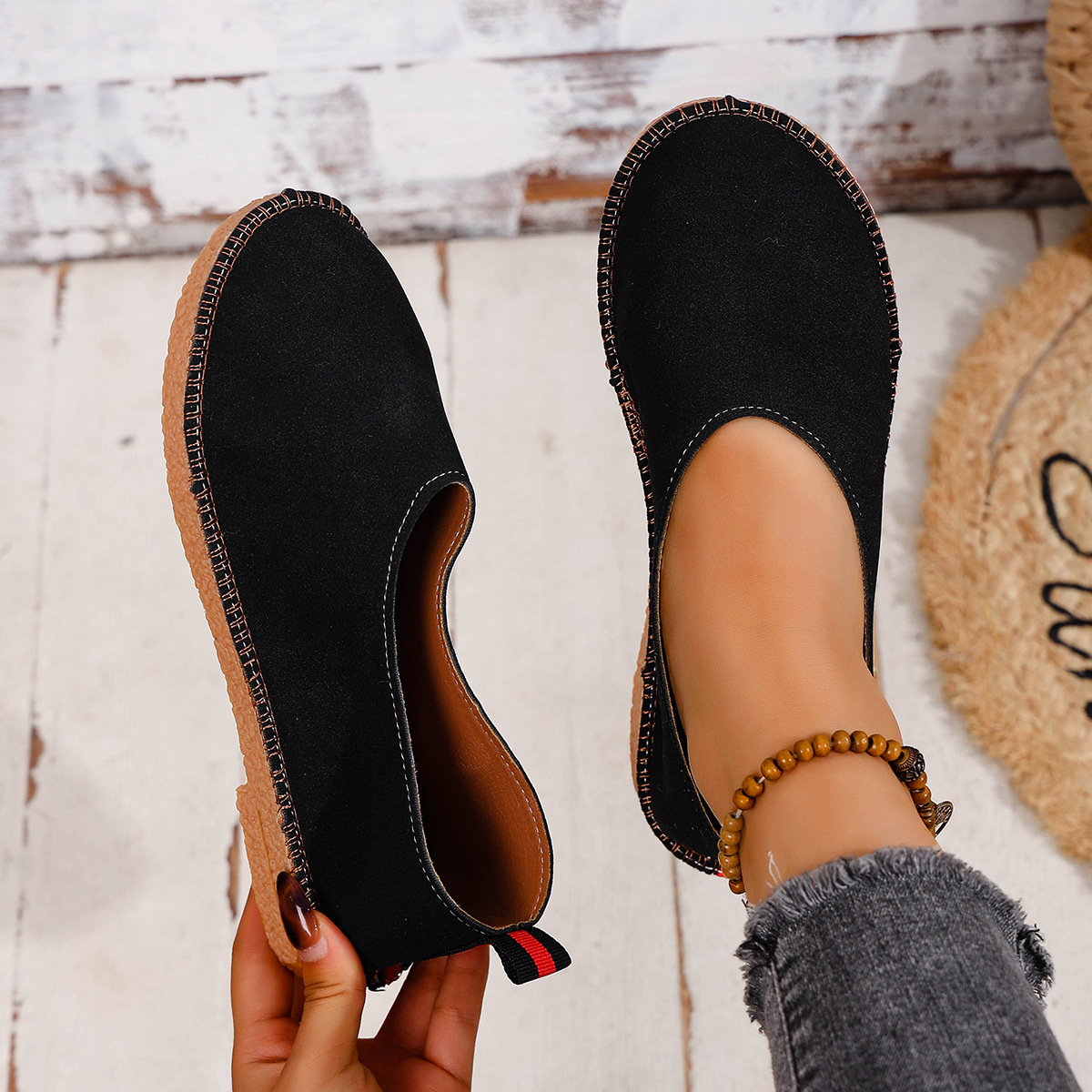 Round Toe Flats Slip-Ons