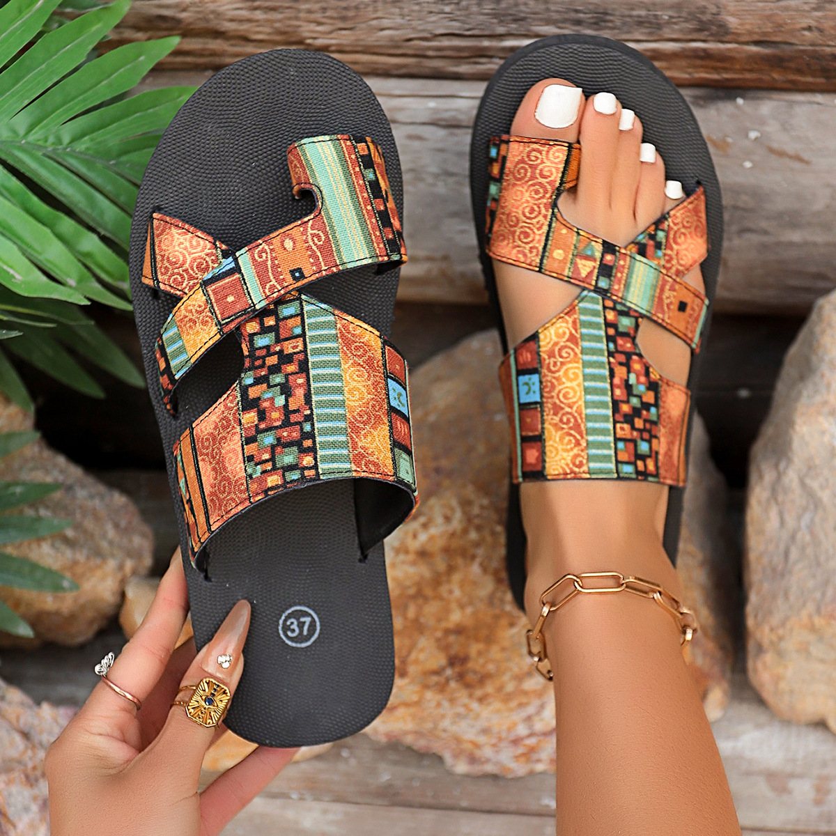 Toe Loop Flats Sandals