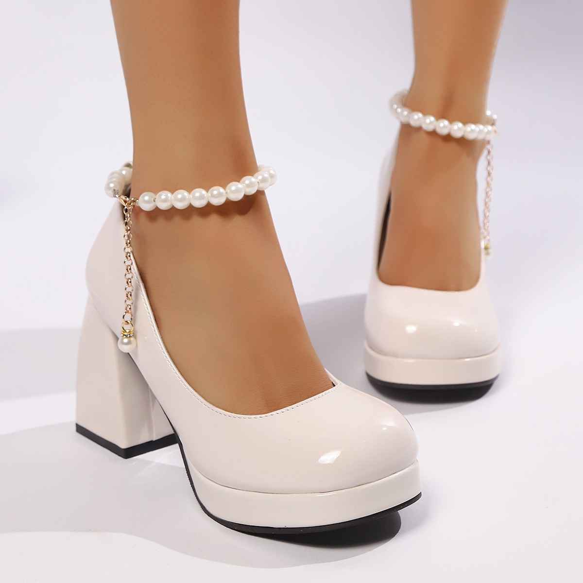 Round Toe Block Heels Pumps