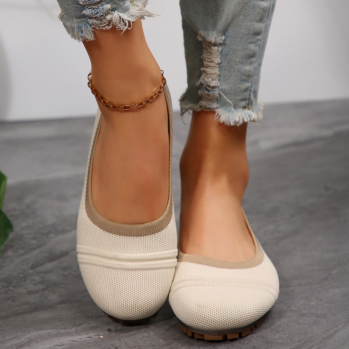Mesh Round Toe Flat Slip-Ons