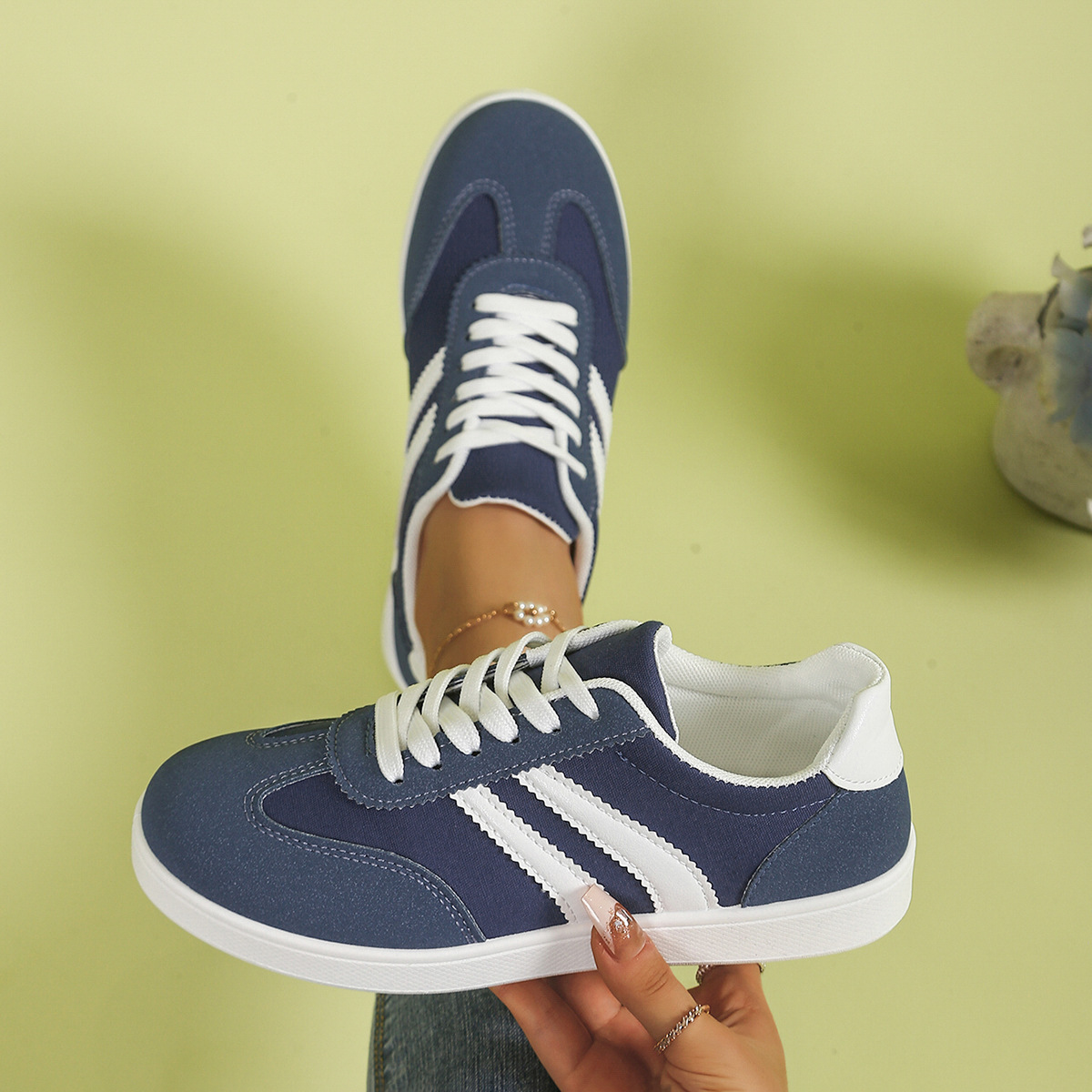 Casual Striped Flats Sneakers