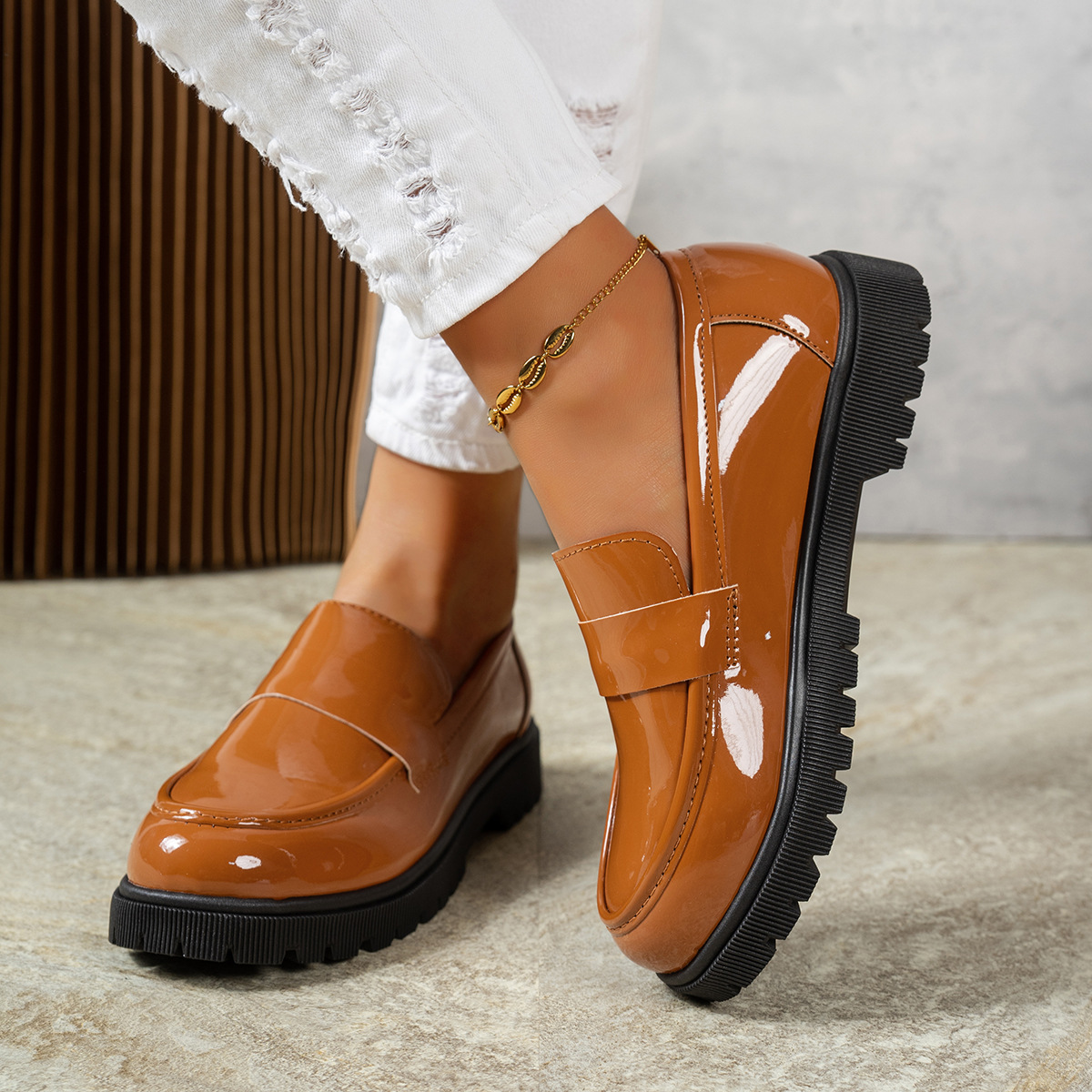 Round Toe Platform Loafers
