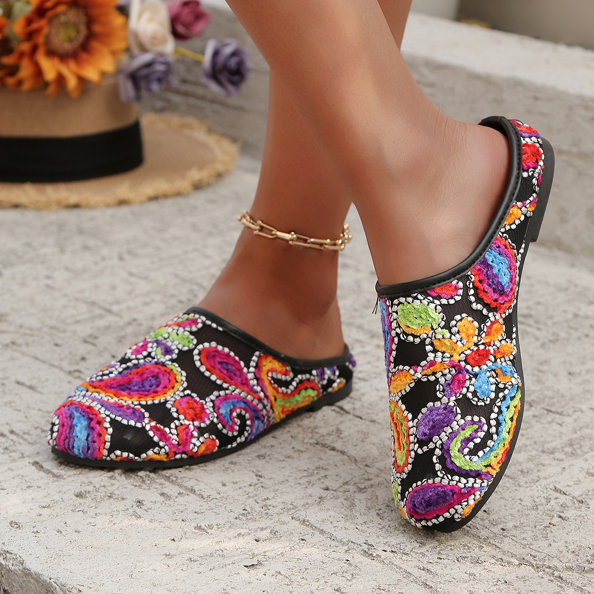 Colorful Paisley Print Round Toe Sandals