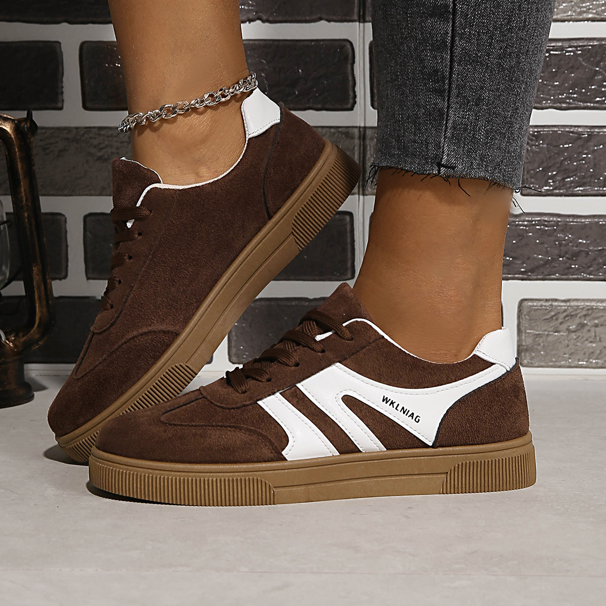 Round Toe Lace Up Sneakers