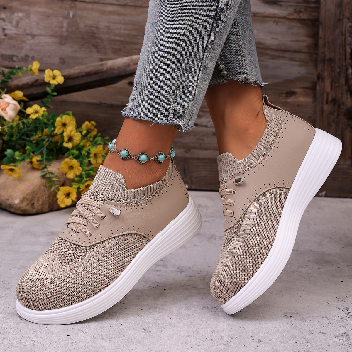 Round Toe Lace Up Sneakers