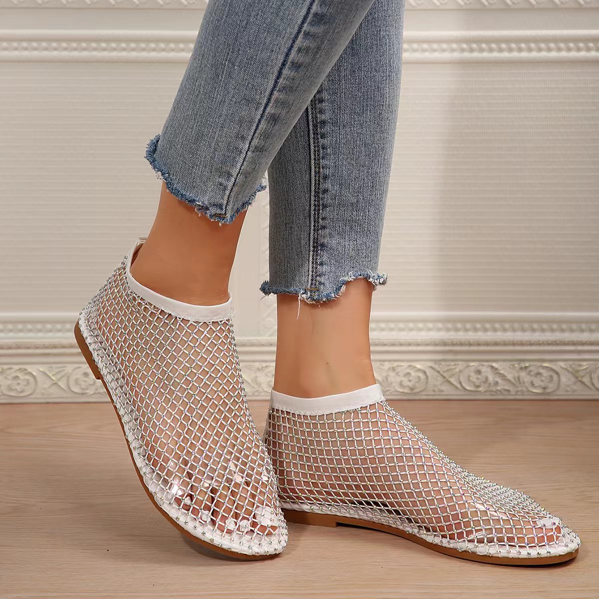 Rhinestone Round Toe Sandals
