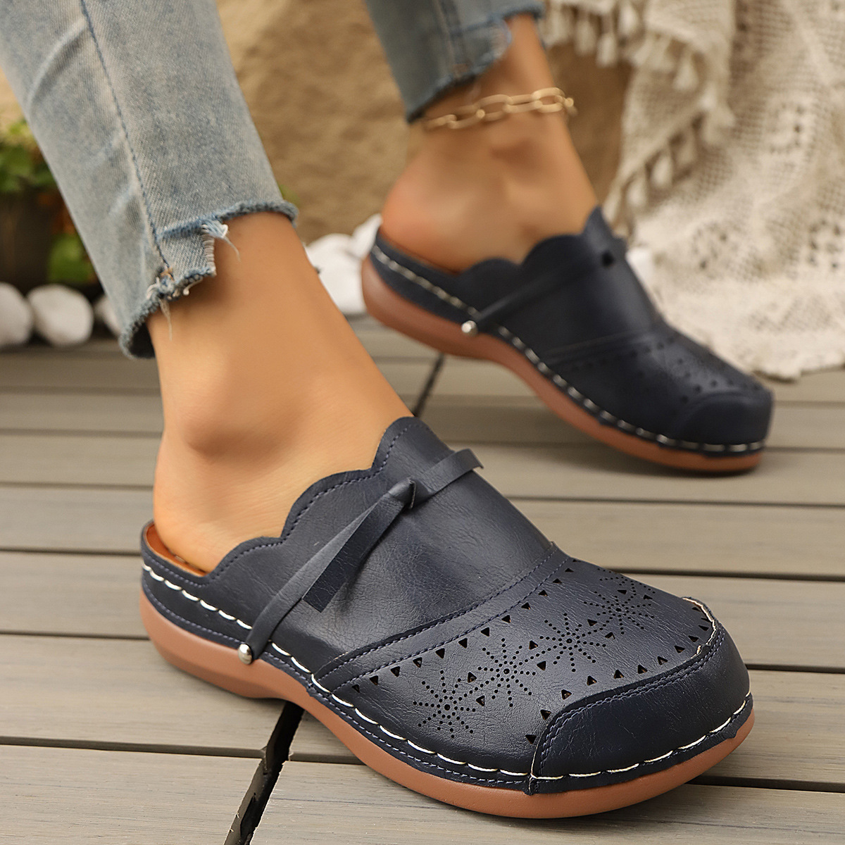 Round Toe Wedge Sandals
