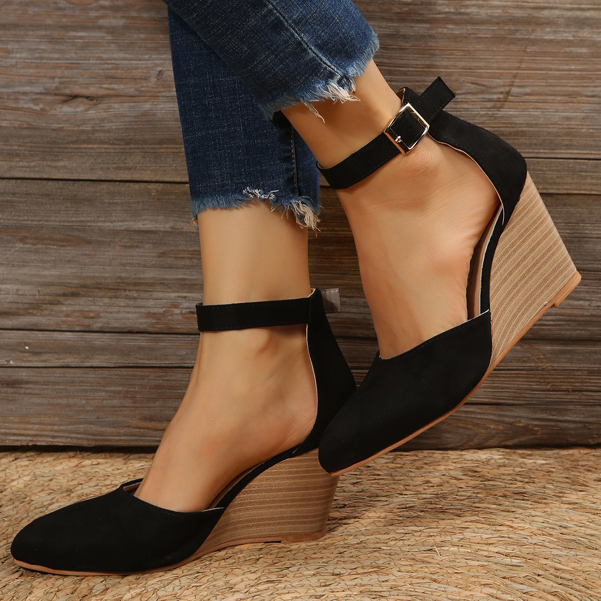 Point Toe Wedge Sandals