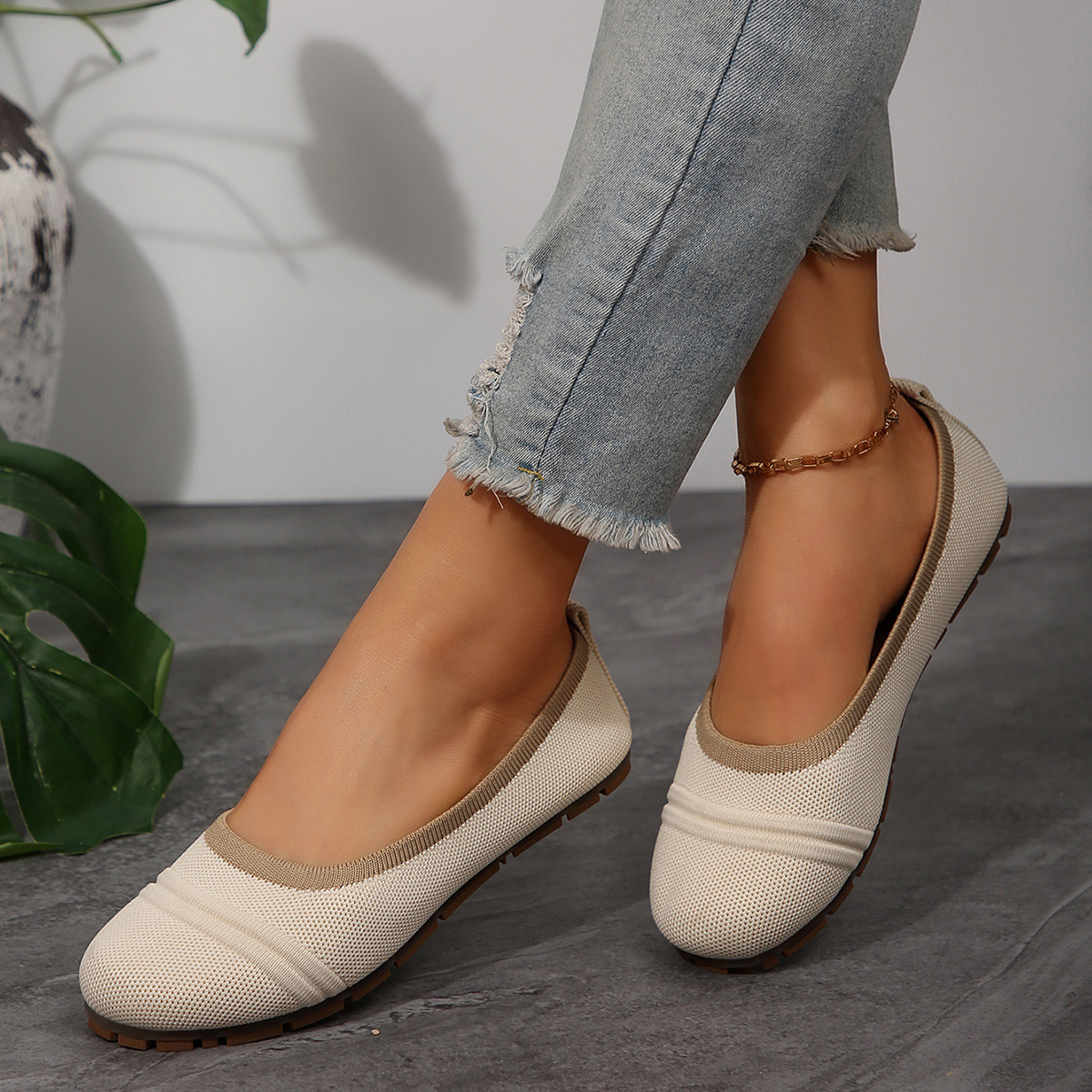 Mesh Round Toe Flat Slip-Ons