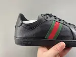 GUCCl  shoes
