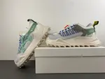 Off-White c/o Virgil Abloh