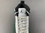 Air Jordan 12 “Bucks”CT8013-103