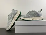 Off White 24