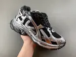 7.5 Balenciaga Runner 853225 WRNLD 1125
