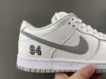 Supreme x Nike SB Dunk Low HQ8487-100