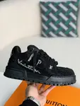 L*V TRAINER Sneakers