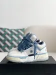 A*RI sneaker