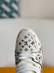L*V SNEAKERS
