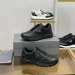 P*DA Sneakers