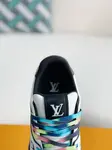 L*V SNEAKERS