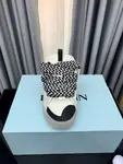 LA*N Sneaker