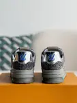 L*V SNEAKERS