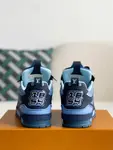L*V RUNNER TATIC sneakers
