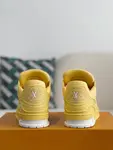 L*V SNEAKERS