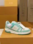L*V TRAINER 1A8KB8 Sneakers