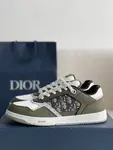 D*OR HIGH LEVEL B27 Sneaker