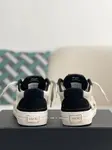 A*RI Sneakers