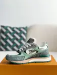 L*V Low-top running shoes