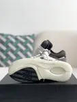 A*RI sneaker