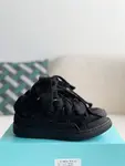 LA*N Sneaker
