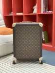 L*V Rolling Trunk