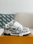 L*V SNEAKERS