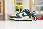 NIKE WMNS DUNK LOW 'VINTAGE GREEN'