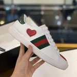 GU*Isneakers Support chip phone sensing
