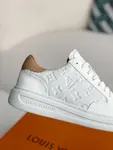 L*V SNEAKERS