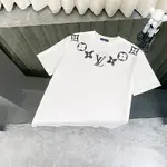 Classic Necklace T-shirt