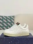 GU*INew Sneakers