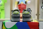 HUF NIKE SB DUNK LOW FRIENDS AND FAMILY