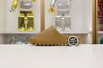 YEEZY SLIDES GW1931