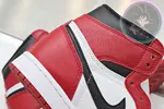 AIR JORDAN 1 RETRO HIGH OG 'CHICAGO' 2015