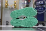 DUNK LOW GREEN GLOW