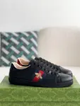GU*ISneakers
