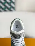 L*V Low-top running shoes