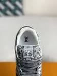 L*V SNEAKERS